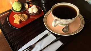 珈琲蔵人 珈蔵 堺伏尾店のコーヒーセット