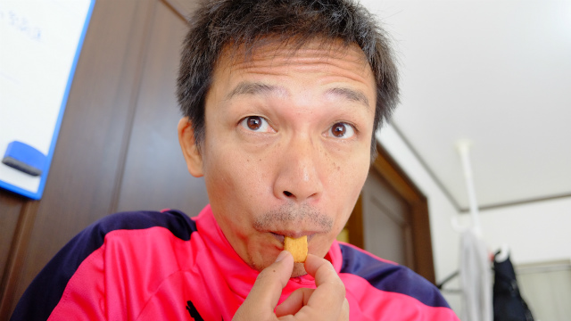 ホームパイハバネロをたべるうえせい