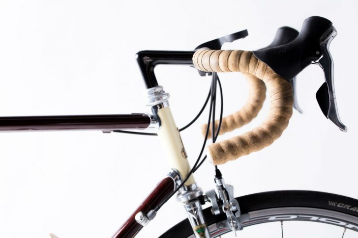 自転車のハンドルまわり
