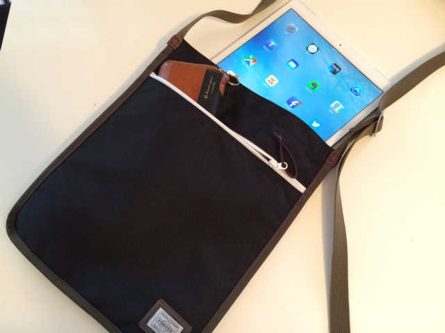 PORTER×B印 YOSHIDA (GS) TABLET SHOULDER BAGにiPad Proを入れてみた