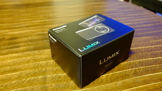 LUMIX CM10箱